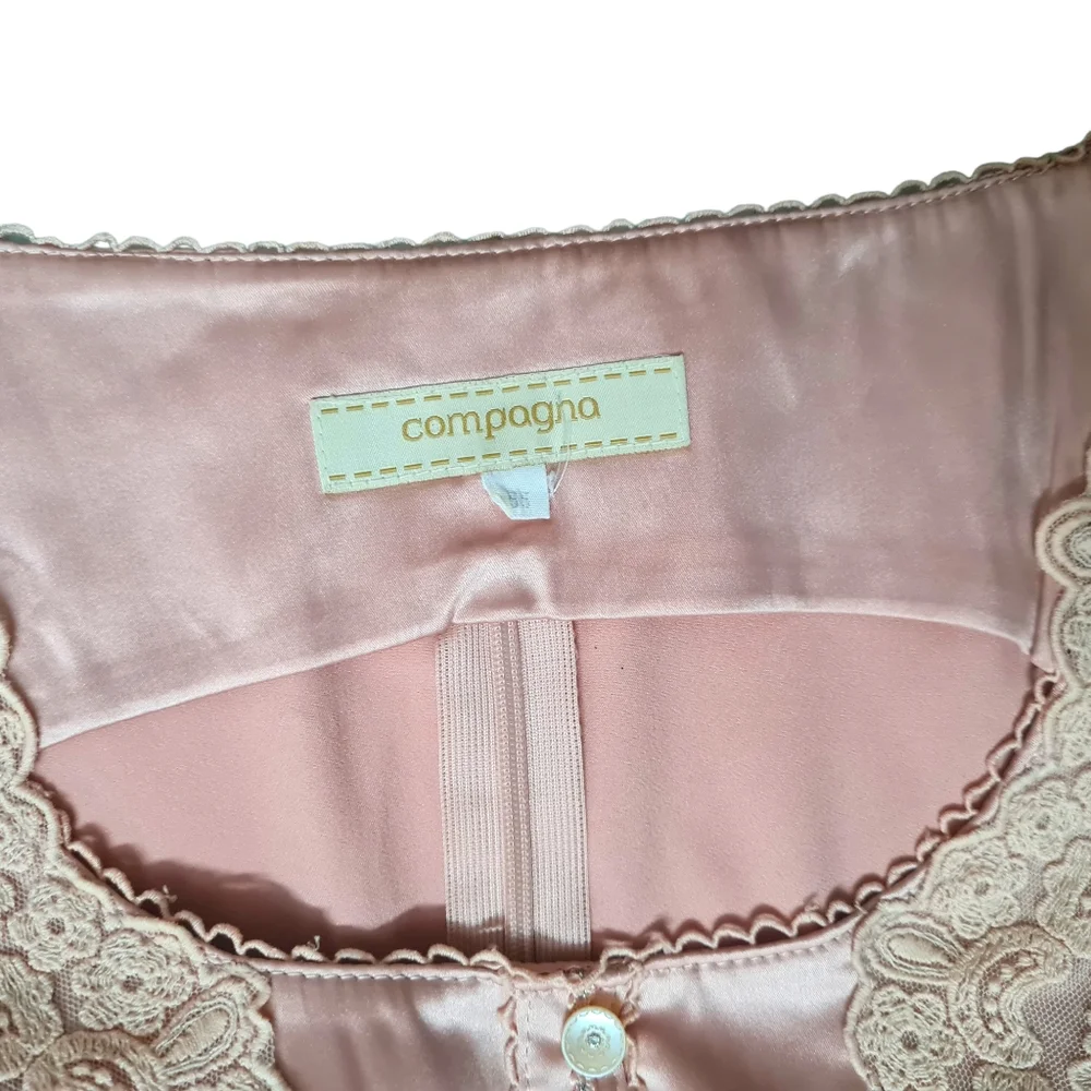 Size- S, compagna pink crop top for women - Picture 3 of 5